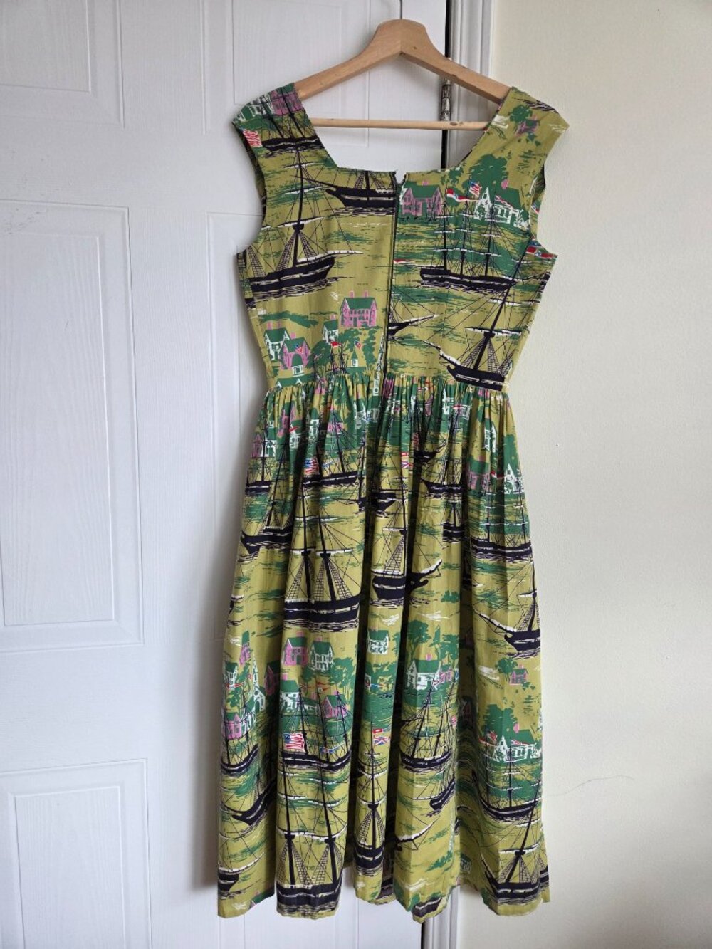 RARE 50s Sailboat Novelty Print Dress | Full Skirt Cotton Medium - Picture 5 of 5